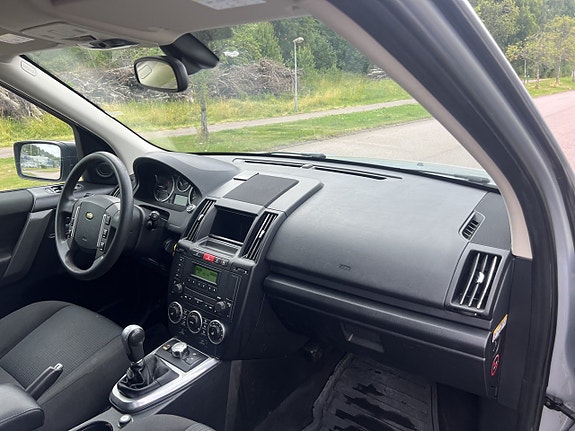 Land Rover Freelander 2 9 of 9