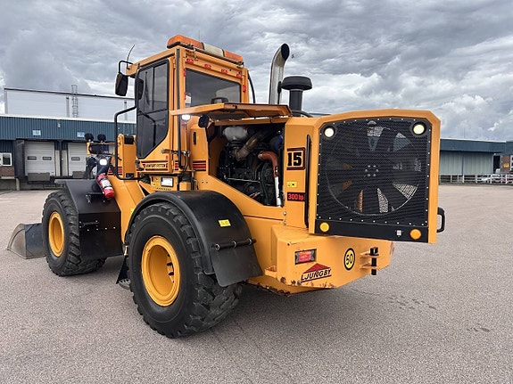 Ljungby L15 Tier4F 300hk 50km/h 4spak Hyttfjädring Våg 7 of 12