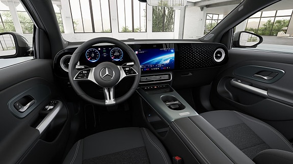 Mercedes-Benz GLA250 e 8 of 13