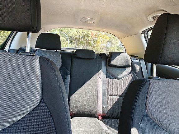 Peugeot 308 9 of 12