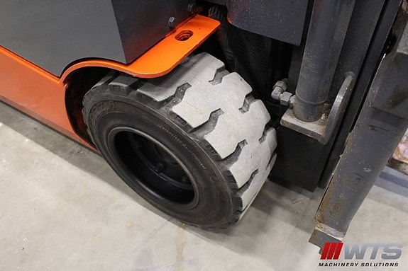 Tecna TH20, Elektrisk 2 tons motviktstruck 10 of 11