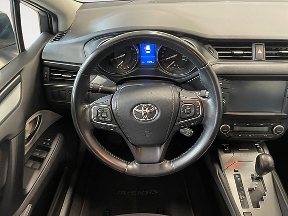 Toyota Avensis 13 of 22