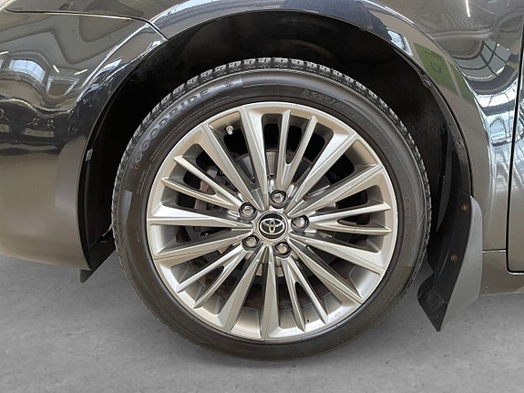 Toyota Avensis 8 of 22