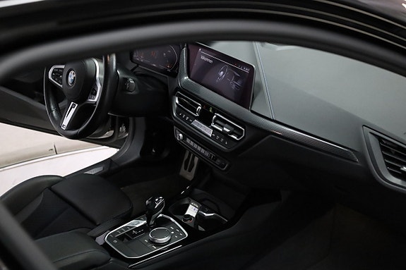 BMW 120 17 of 27