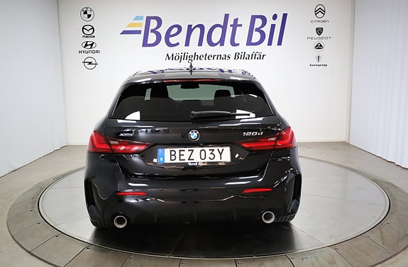 BMW 120 8 of 27