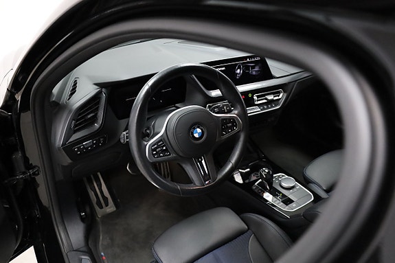 BMW 120 5 of 27