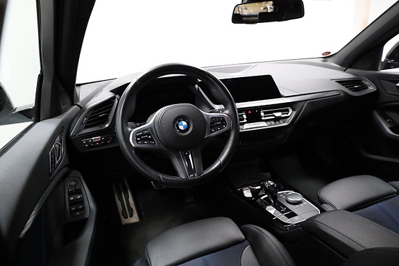 BMW 120 3 of 27