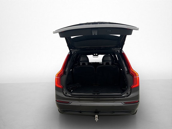 Volvo XC90 9 of 30