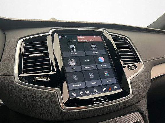 Volvo XC90 26 of 30