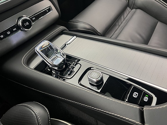 Volvo XC90 27 of 30