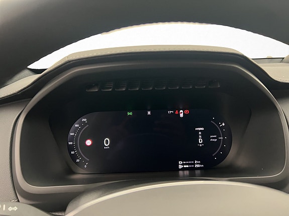 Volvo XC90 18 of 30