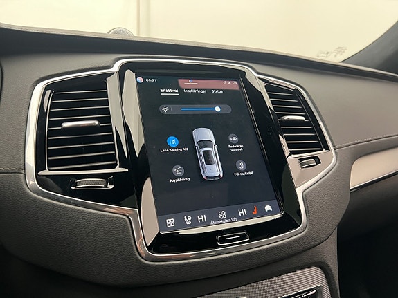 Volvo XC90 25 of 30