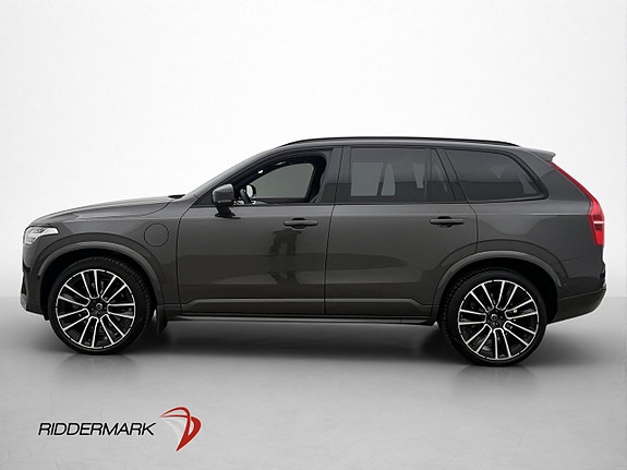 Volvo XC90 2 of 30