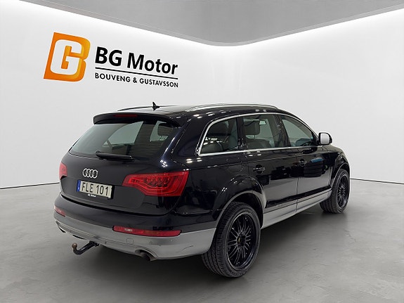 Audi Q7 4 of 24