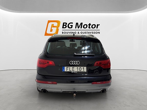 Audi Q7 5 of 24