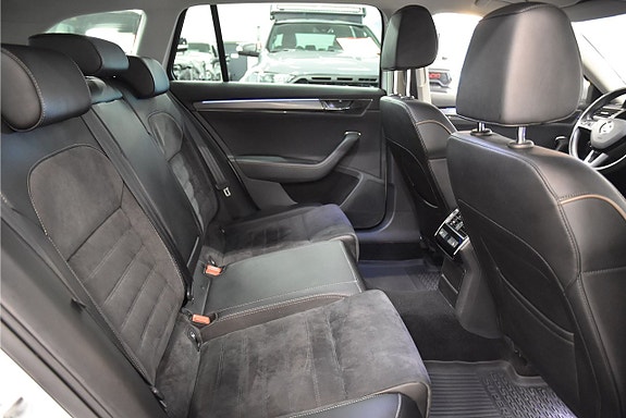 Skoda Superb Scout 13 of 27