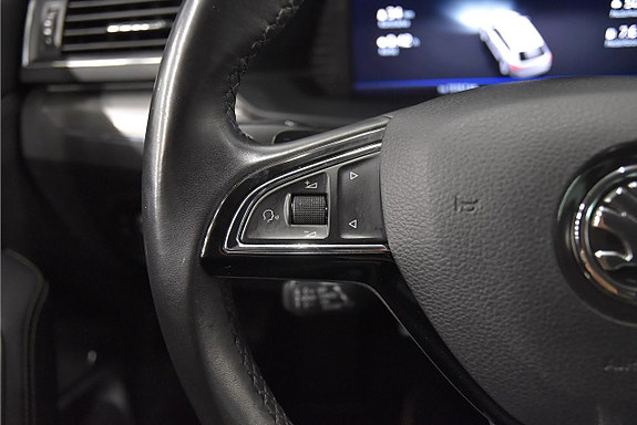 Skoda Superb Scout 10 of 27