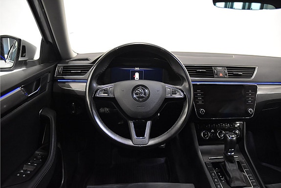 Skoda Superb Scout 2 of 27