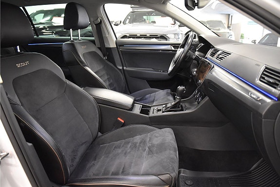 Skoda Superb Scout 12 of 27