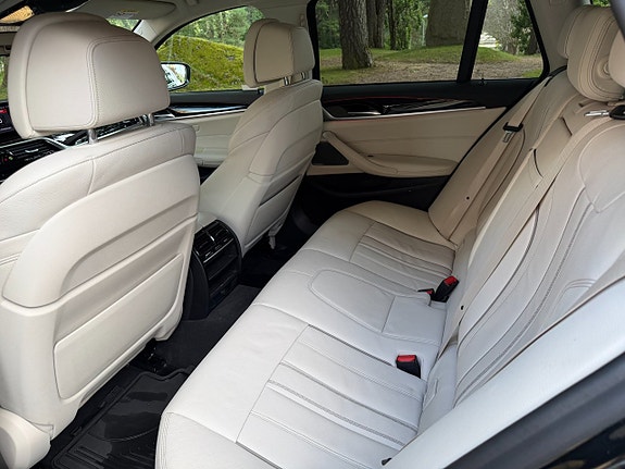 BMW 520i 19 of 22