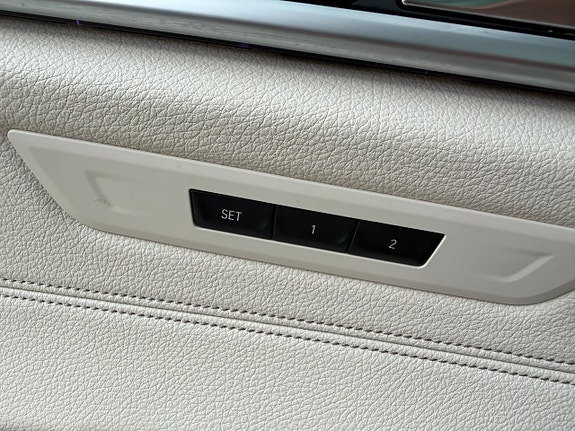 BMW 520i 15 of 22