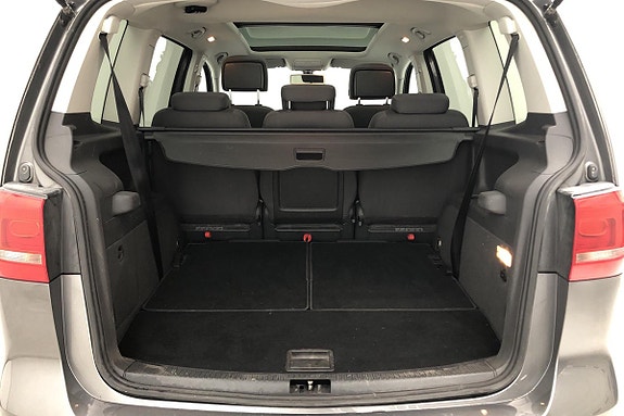 Volkswagen Touran 8 of 8
