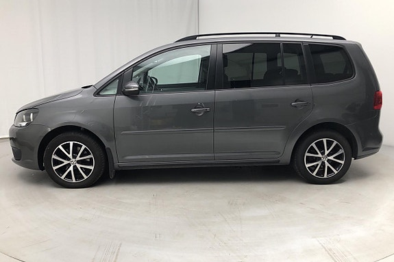 Volkswagen Touran 2 of 8