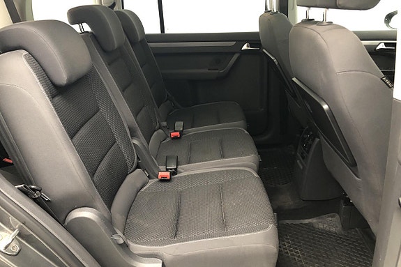 Volkswagen Touran 6 of 8