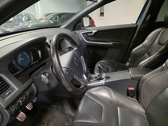 Volvo XC60 7 of 14