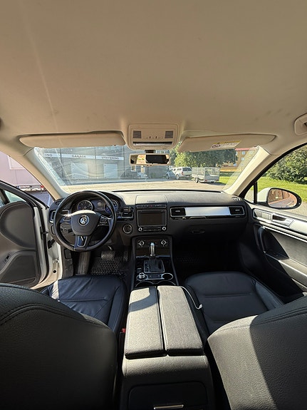 Volkswagen Touareg 6 of 7