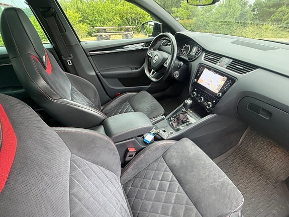 Skoda Octavia 9 of 24
