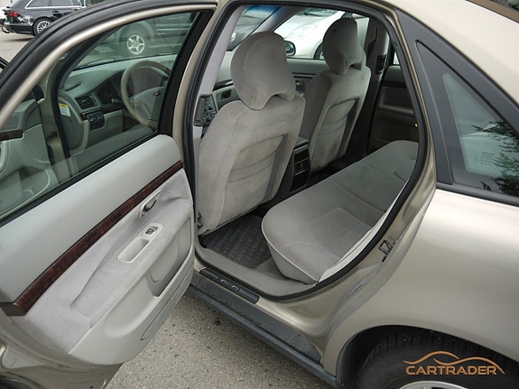 Volvo S80 12 of 16