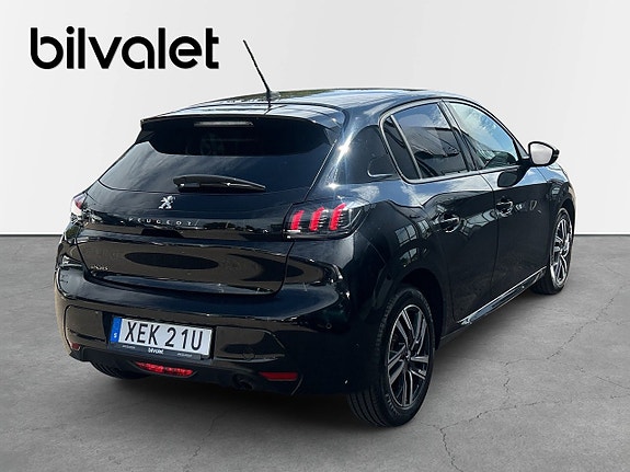 Peugeot 208 5 of 15