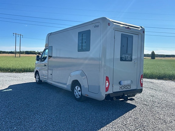 Hästlastbil B-kort RENAULT STX Stuteri-utrustad 3 of 6