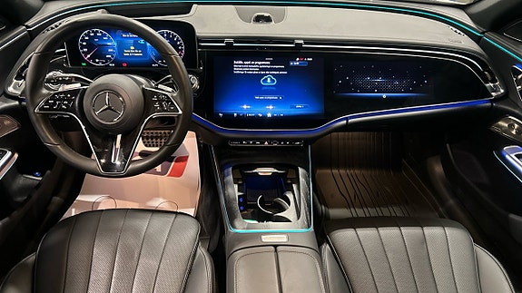 Mercedes-Benz E300 de 6 of 6