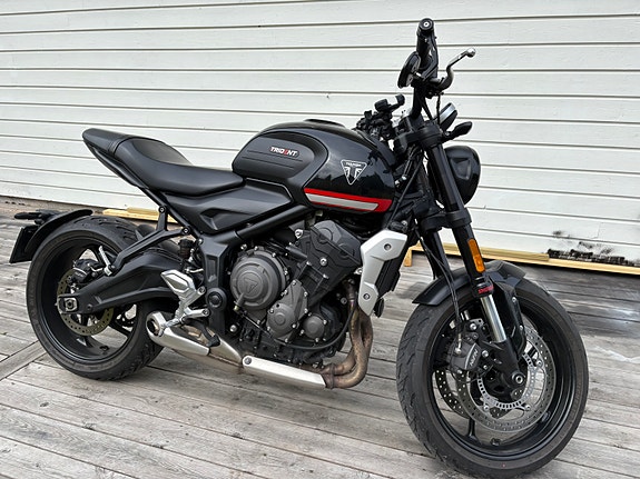 Triumph TRIDENT 4 of 5