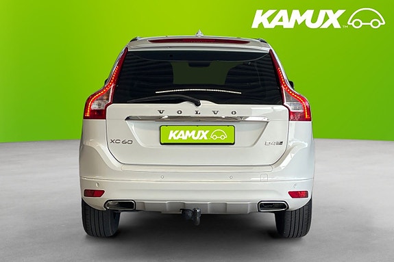 Volvo XC60 5 of 21