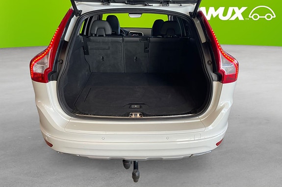 Volvo XC60 8 of 21