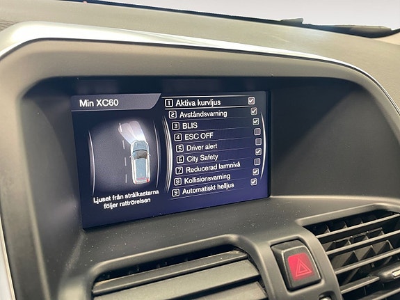 Volvo XC60 16 of 21
