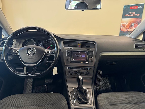 Volkswagen Golf VII 7 of 9