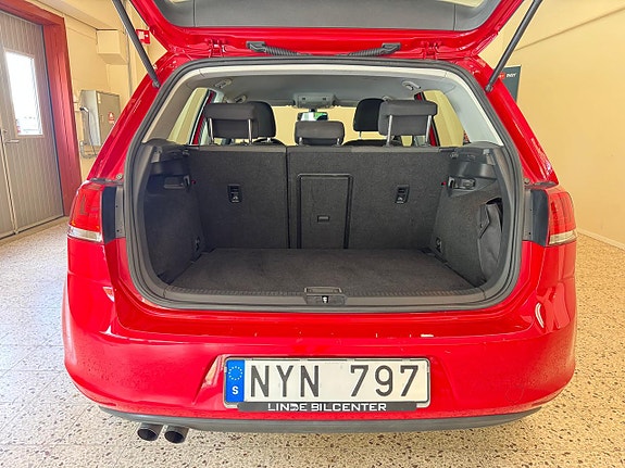 Volkswagen Golf VII 5 of 9