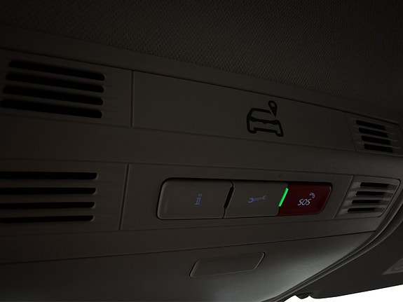 Volkswagen Passat 17 of 30