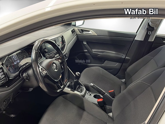 Volkswagen Polo 8 of 14