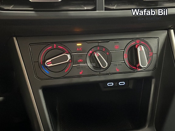 Volkswagen Polo 13 of 14