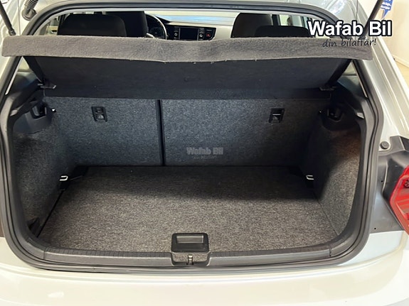 Volkswagen Polo 14 of 14