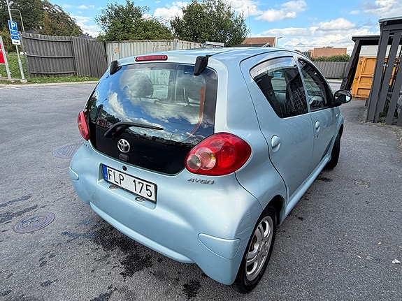 Toyota Aygo 7 of 10