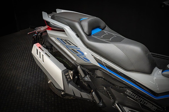 Zontes 386G ADV Scooter 7 of 13