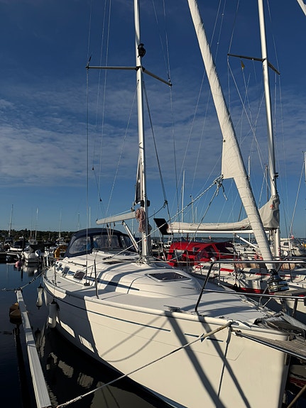 Bavaria 33 med Volvo Penta D1-20 3 of 3
