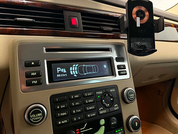 Volvo XC70 20 of 30