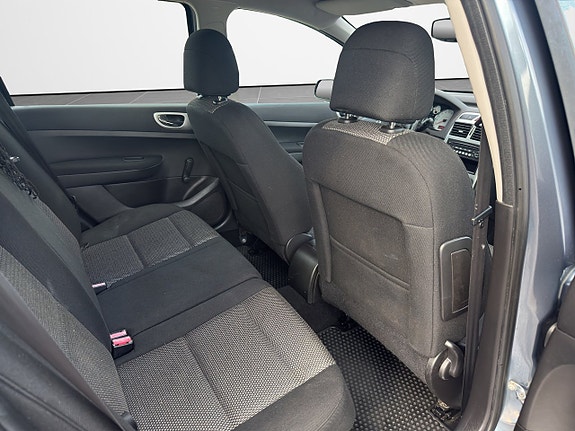 Peugeot 307 13 of 14